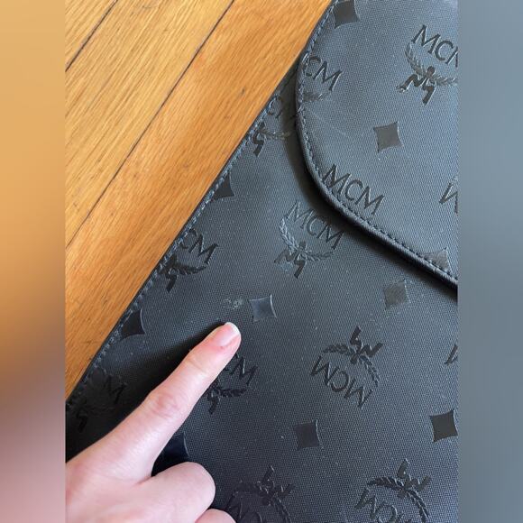 80s Vintage Black MCM Envelope Style Soft Briefcase with Key - Picture 9 of 14